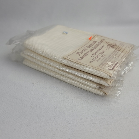 Zweigart Florina Damask Counted Cross Stitch Lot - Vintage - Picture 6 of 10